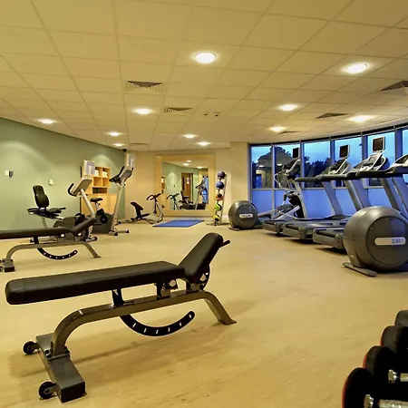 Отель Hilton Garden Frankfurt Centre 4*