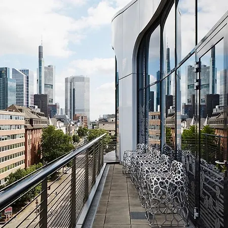 Roomers Frankfurt, Autograph Collection Hotel