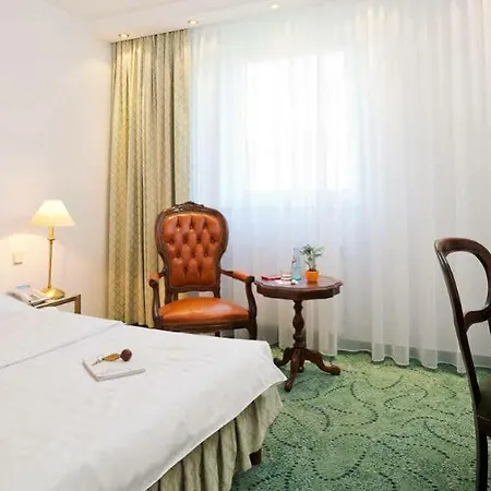Отель Palmenhof 4*