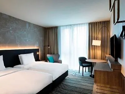מלון Hyatt Place Frankfurt Airport פרנקפורט