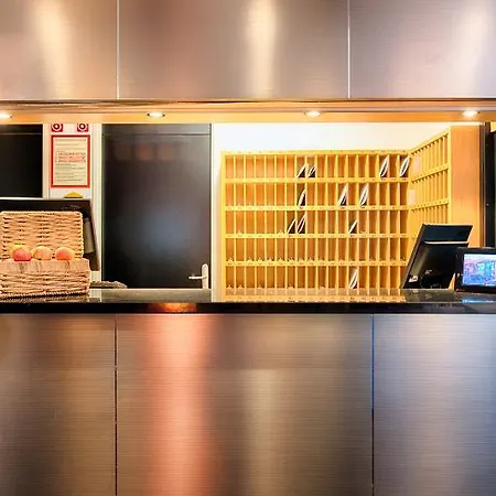 Plaza & Living Frankfurt Hotell