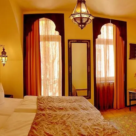 Hotel Oriental & Restaurant 4*