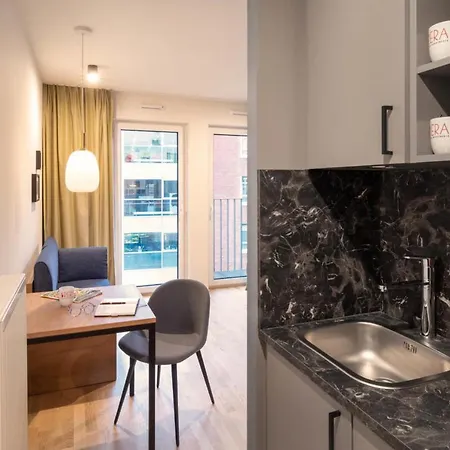 Апарт-отель Brera Serviced Frankfurt West 3*