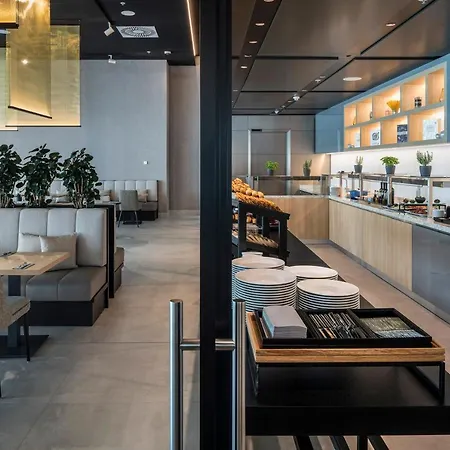 Melia Frankfurt 4*