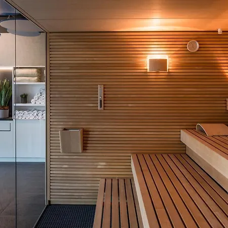 Melia Frankfurt 4*