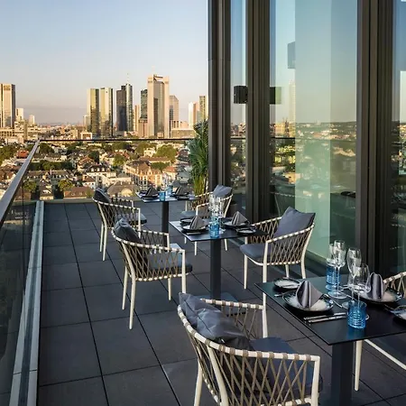 Hotel Melia Frankfurt 4*