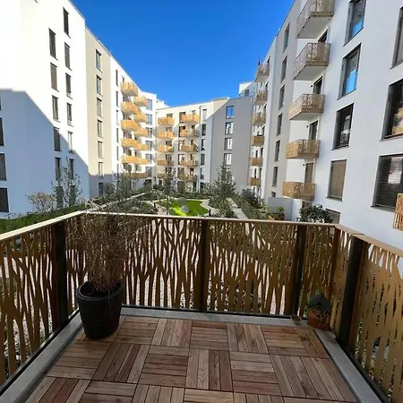 Naehe Messe: Zentrale Mit Balkon Und Loggia *