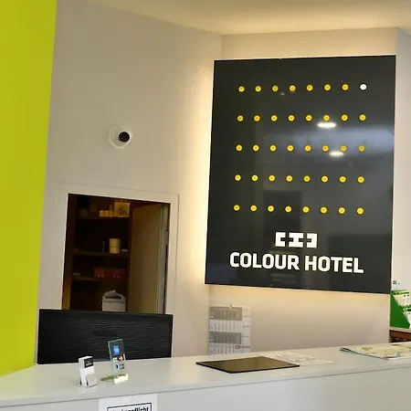 Colour Hotel 3*