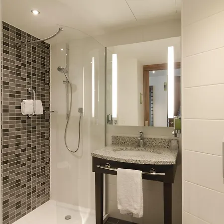 Отель Hampton By Hilton Frankfurt Centre