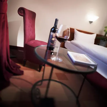 Otel Turm 4*