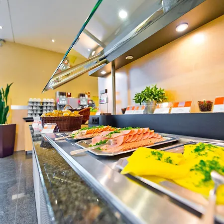 Hotel Express Frankfurt Messe By Ihg Frankfurt nad Mohanem