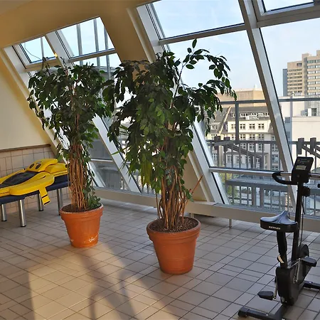 Savoy 4* Frankfurt nad Mohanem