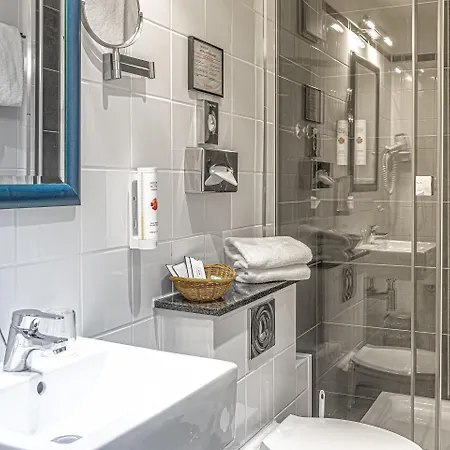 Ramada By Wyndham Frankfurt Centre 4* Φραγκφούρτη