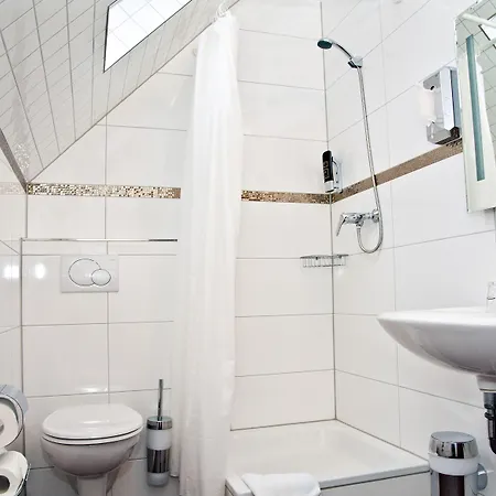 Отель Arena Am Wasserpark 3*