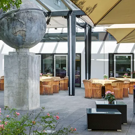 Intercityhotel Frankfurt Airport Ξενοδοχείο 4*