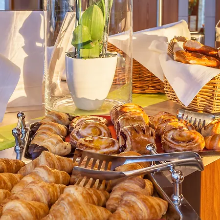 ホテル Crowne Plaza Frankfurt Congress By Ihg フランクフルト
