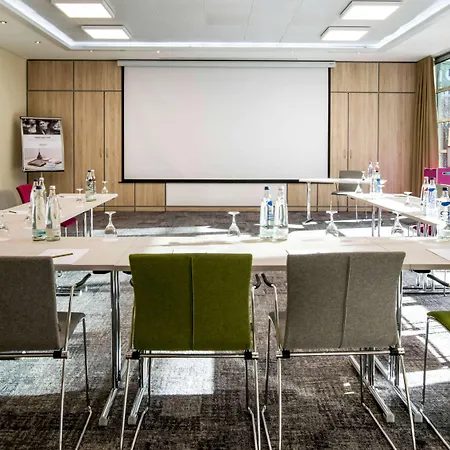 Hotell Mercure Residenz Frankfurt Messe 4*