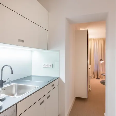 Aparthotel Studiohouse Frankfurt *