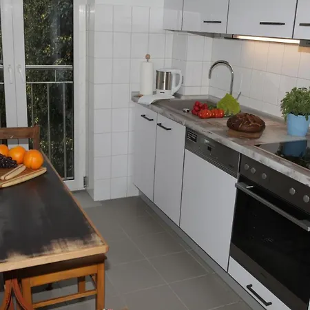 11201 Stilvolles Wg-zimmer In Frankfurt Hochst Daire *