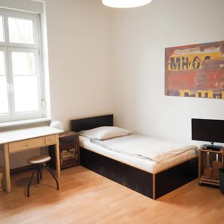 11201 Stilvolles Wg-zimmer In Frankfurt Hochst