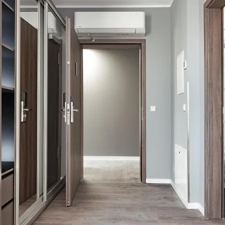 شقة فندقية The - & House