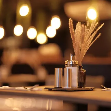 The - & House شقة فندقية 4*