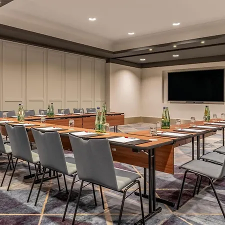 Frankfurt Marriott Ξενοδοχείο 5*