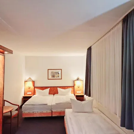 Trip Minerva Frankfurt Отель