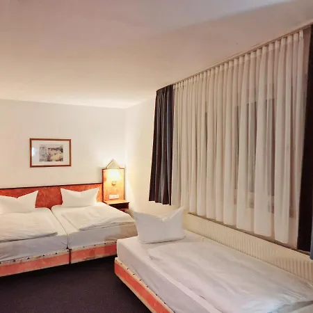 Trip Minerva Frankfurt 3*
