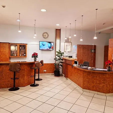 Отель Trip Minerva Frankfurt 3*