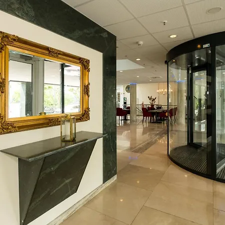Schopenhauer Hof 4* Frankfurt am Main