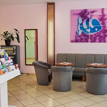 Отель Trip Minerva Frankfurt 3*