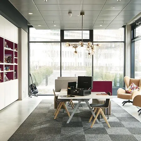 Hotel Moxy Frankfurt Airport
