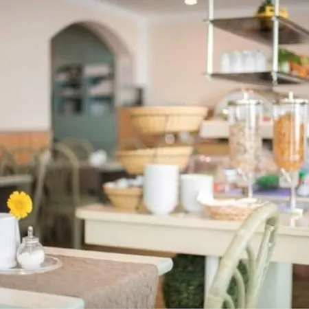 Motel Frankfurt 3*