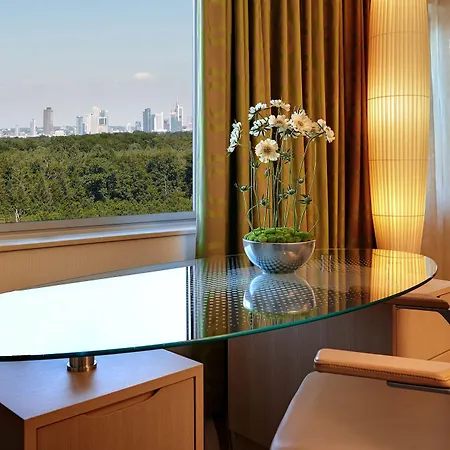 Hilton Frankfurt Airport Szálloda
