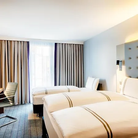 Premier Frankfurt Europaviertel Otel 3*