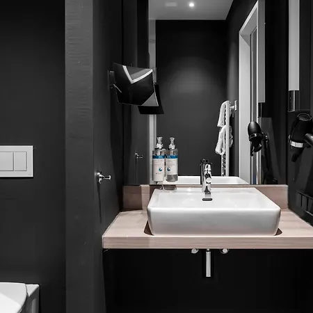Numa Frankfurt Bloc Апарт-отель 4*