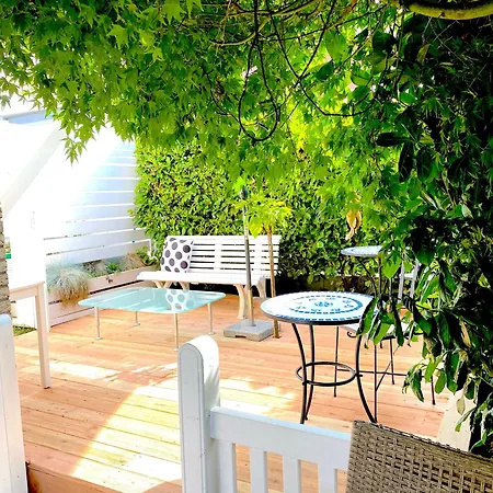 Orchard Frankfurt Alojamento de Acomodação e Pequeno-almoço 5*
