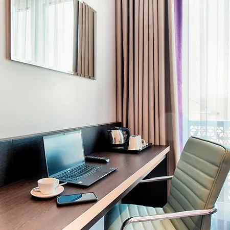 Premier Frankfurt Europaviertel 3*