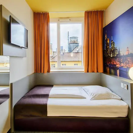 Отель B&B Hotel Frankfurt-Hbf Франкфурт-на-Майне
