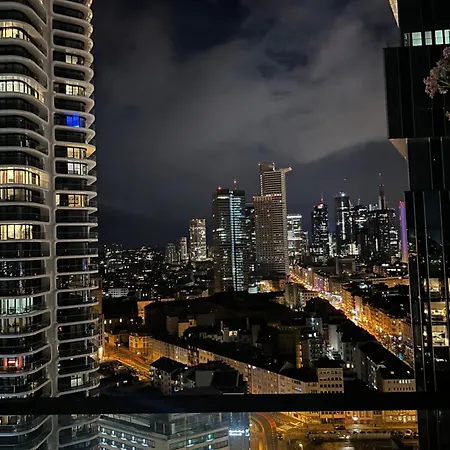 Skyline Blick Frankfurt - Nahe Messe Apartamento