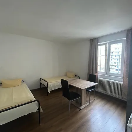 Bahnhof 3*