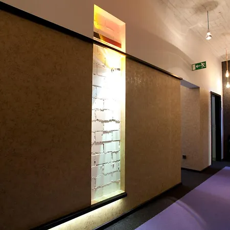 Hotel Cristall - Frankfurt 3*