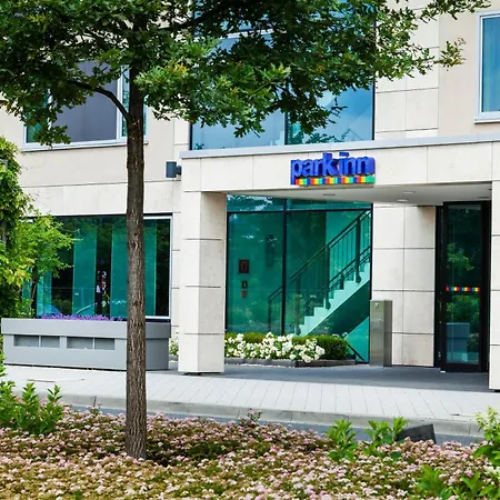 Hotel Park By Radisson Frankfurt Airport 3*