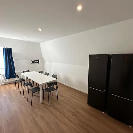 Ar Living Frankfurt Koenigsteinerstr Апартаменты