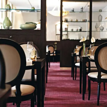 Отель Metropolitan By Flemings
