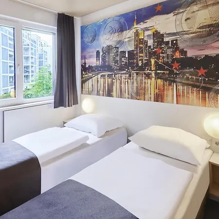 Hotel Frankfurt City-ost 3*