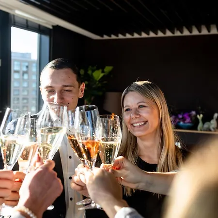 Melia Frankfurt 4*