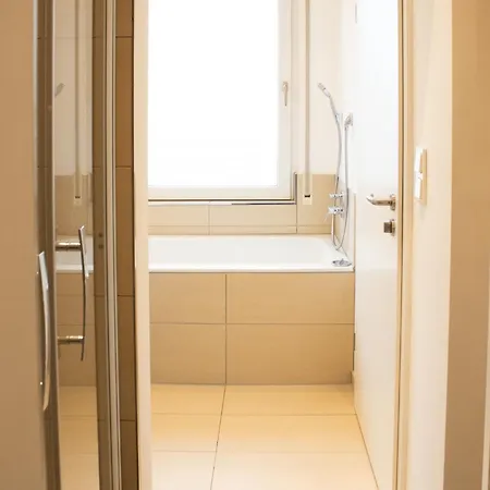 アパート Design-penthouse In Toplage!