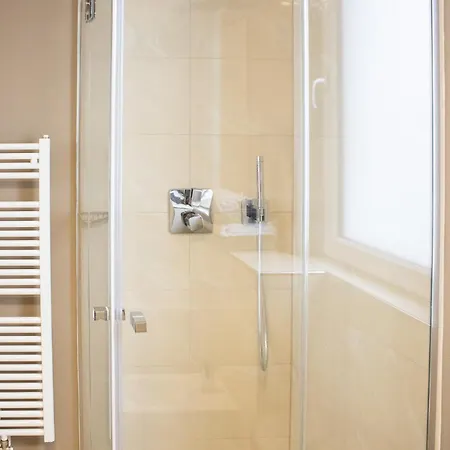 Luxus-penthouse Im Zentrum Apartment
